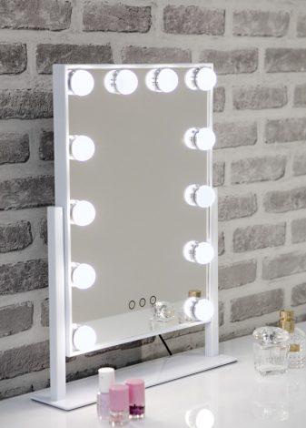 Hollywood Mirror